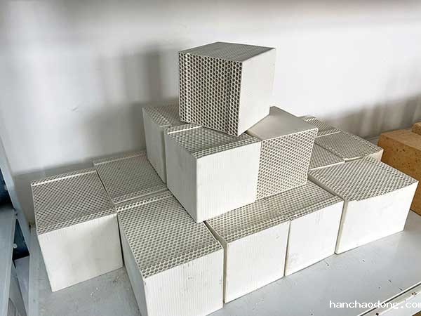 蜂窝陶瓷蓄热体