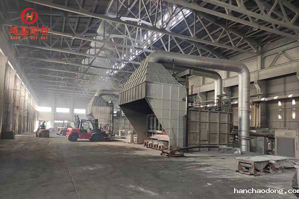 方形熔铝炉如何选择合适的耐火浇注料